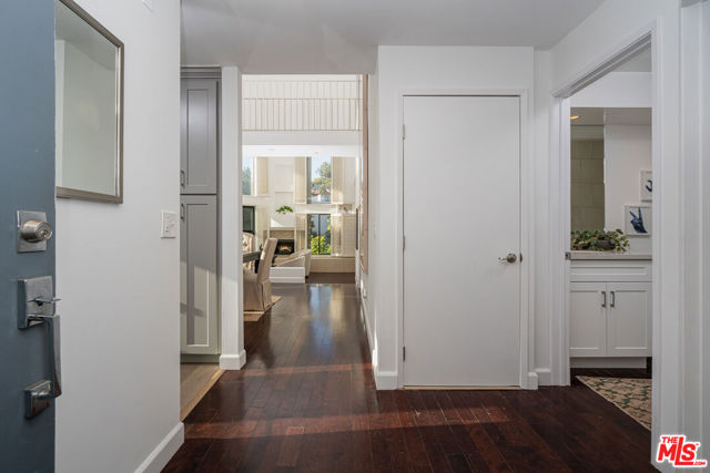 16137 West Sunset Boulevard, 304 photo 8
