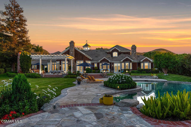 1816 Brittany Park Road, Camarillo CA: https://media.crmls.org/mediaz/9a7fc325-83cd-49dd-9ccf-8a47ff4e1e70.jpg
