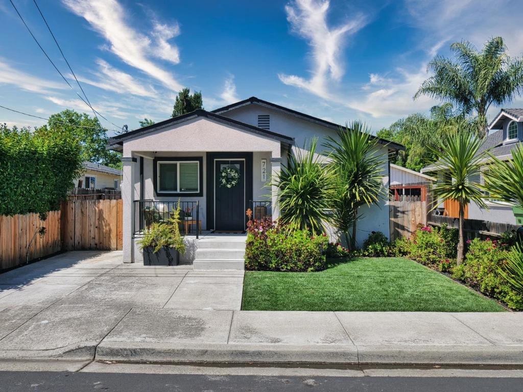 721 Sarah Street