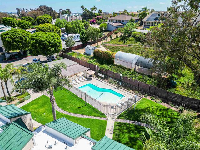 699 Ascot Dr, Vista CA: https://media.crmls.org/mediaz/9a8163f2-01c9-4c3e-aa8f-941468162fc4.jpg