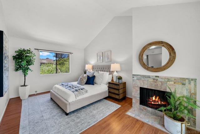 5751 Menorca Dr, San Diego CA: https://media.crmls.org/mediaz/9a820ebd-59e3-430e-93e5-6a17e26ac76b.jpg