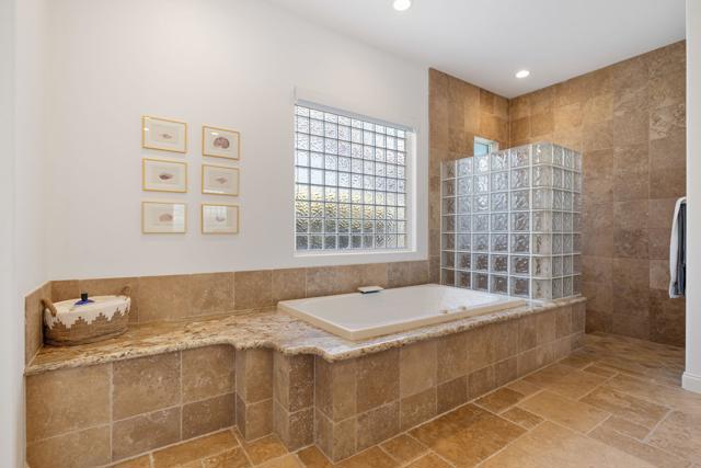 51464 Marbella Court, La Quinta CA: https://media.crmls.org/mediaz/9a822095-f985-4c6b-8cd9-3ad5aff7d57e.jpg