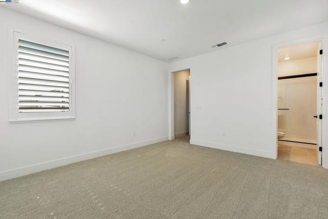 665 River Bend Dr, Lathrop CA: https://media.crmls.org/mediaz/9a82a2c9-5d93-4220-b8c5-dd2a8e706efd.jpg