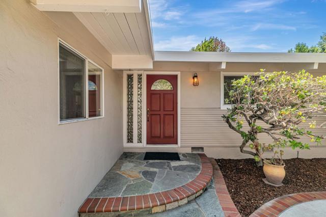 3845 Corina Way, Palo Alto CA: https://media.crmls.org/mediaz/9a82e18c-dda7-4220-8149-287f201abc42.jpg