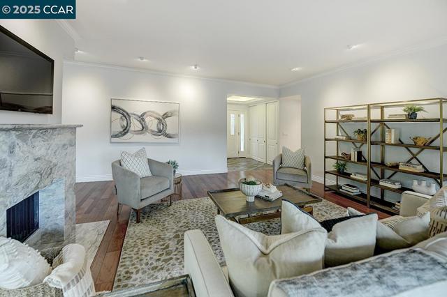 3244 Terra Granada Dr, Walnut Creek CA: https://media.crmls.org/mediaz/9a8317a5-93a4-4ed7-bfb4-b9eac6b23074.jpg