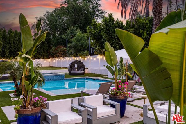 5162 Otis Avenue, Tarzana CA: https://media.crmls.org/mediaz/9a8464d1-12a8-4e50-bf60-8420892c5125.jpg
