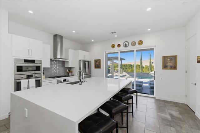 10 Iridium Way, Rancho Mirage, CA 92270