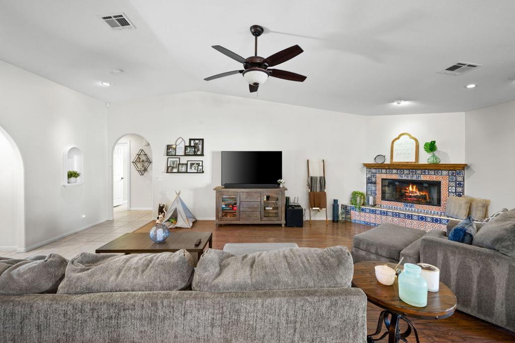 MLS #219138248PS image #8