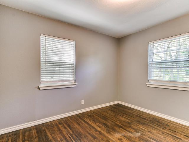 Detail Gallery Image 35 of 42 For 550 E 54th St, –,  CA 74126 - 4 Beds | 1 Baths