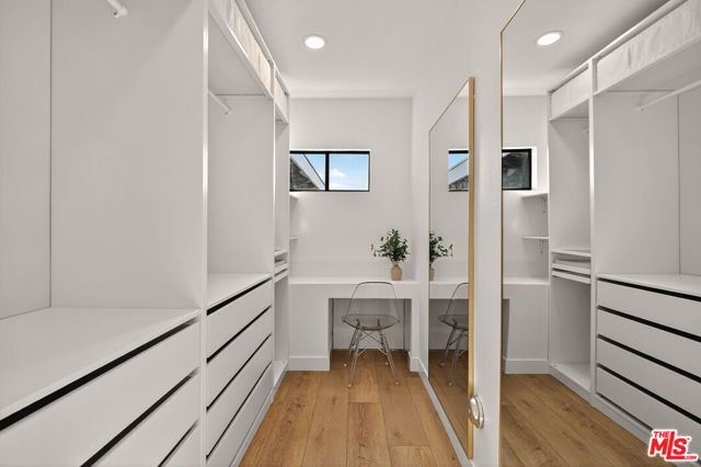 2603 Crestmoore Place, Los Angeles CA: https://media.crmls.org/mediaz/9a85982e-2927-4a08-acf3-422b7b6539bc.jpg