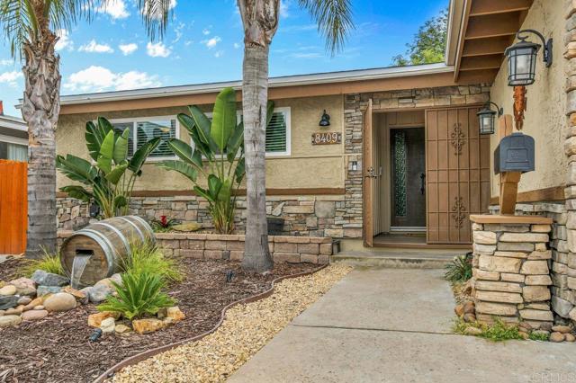 Detail Gallery Image 8 of 41 For 8409 Carlton Oaks Dr, Santee,  CA 92071 - 4 Beds | 2 Baths