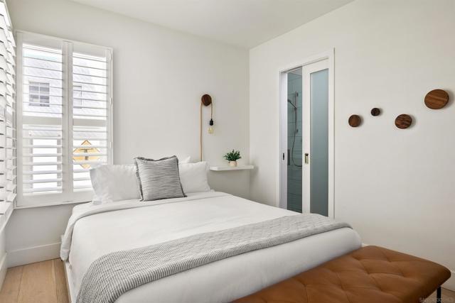 805 Brighton Court, San Diego CA: https://media.crmls.org/mediaz/9a888f89-d68e-41a1-9124-0ab786fd10dd.jpg