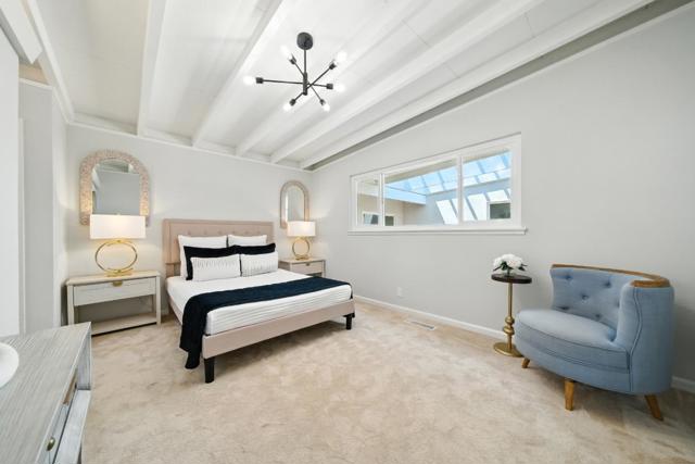 821 E Meadow Drive, Palo Alto CA: https://media.crmls.org/mediaz/9a890d41-f9f4-494e-b124-050b5de0ce5c.jpg