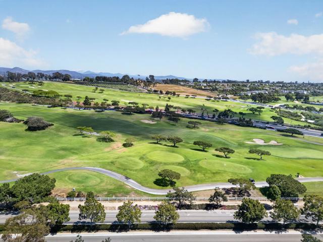 Detail Gallery Image 10 of 42 For 1303 Bergamo #201,  Encinitas,  CA 92024 - 2 Beds | 1/1 Baths
