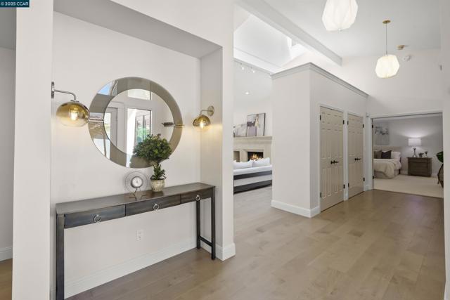 709 Liquidamber Pl, Danville CA: https://media.crmls.org/mediaz/9a8997dd-4d12-48c8-bd60-a39ff37a451d.jpg