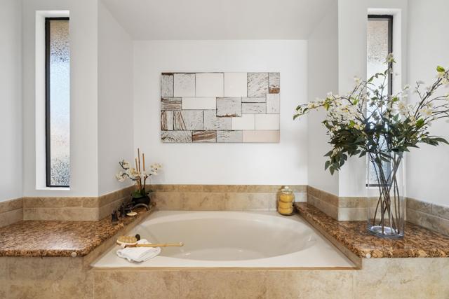 Detail Gallery Image 32 of 57 For 2717 Alexander Dr, Escondido,  CA 92029 - 4 Beds | 2/1 Baths