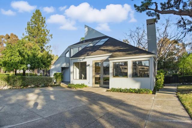 3585 Flint Creek Drive, San Jose CA: https://media.crmls.org/mediaz/9a8aca54-0b1f-49cb-b624-f28b209d9982.jpg