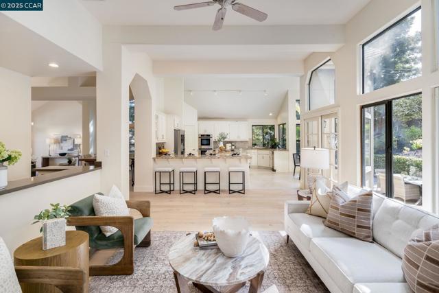 3363 Deer Hollow Drive, Danville CA: https://media.crmls.org/mediaz/9a8b0e7b-ffcd-4bd5-8680-eb4b6610a8cc.jpg