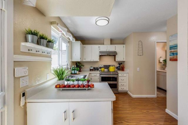 3696 Woodbine Way, Pleasanton CA: https://media.crmls.org/mediaz/9a8b294e-e6ef-48a0-ad7b-d8b0f9b0283a.jpg