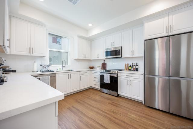 8383 Yellowstone St, Lemon Grove CA: https://media.crmls.org/mediaz/9a8b9681-9d06-4356-880d-bd0a10fdde13.jpg