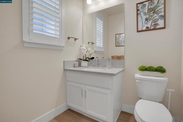 5498 Monte Vista Way, Antioch CA: https://media.crmls.org/mediaz/9a8baa7a-540b-4346-bf80-031313c9fe52.jpg