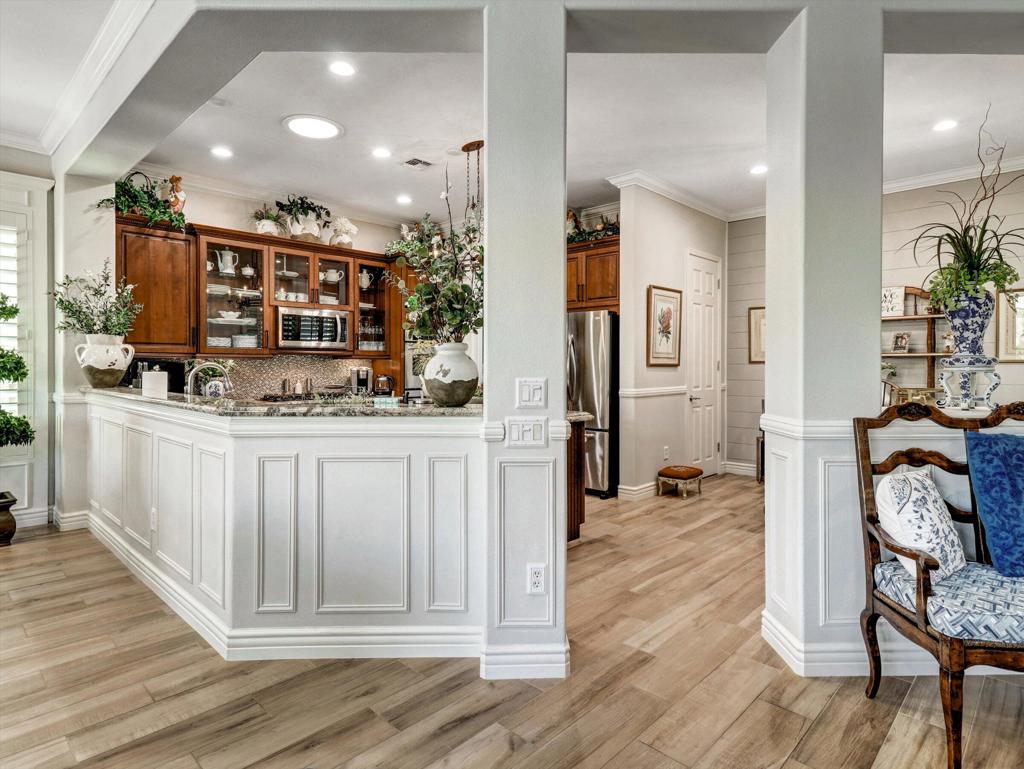 MLS #219133309DA img 9