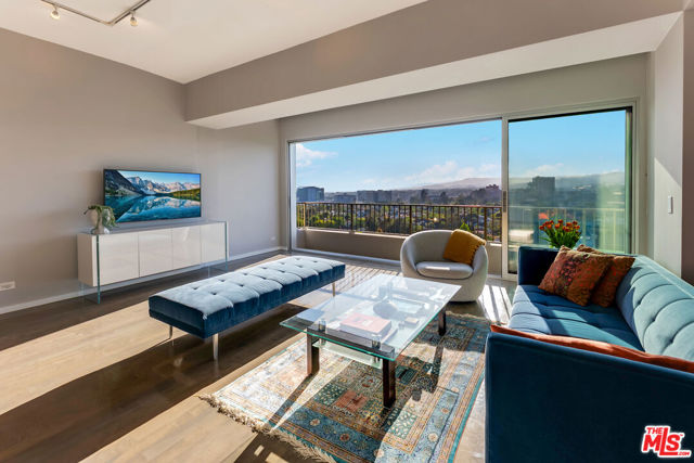 10501 Wilshire Boulevard, Los Angeles CA: https://media.crmls.org/mediaz/9a8d1521-616a-4bcd-b53d-204706737b79.jpg