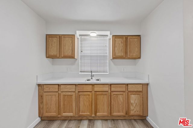1060 Mcfarland Avenue, Wilmington CA: https://media.crmls.org/mediaz/9a8e1f2c-93f1-478f-b111-5779a7885579.jpg