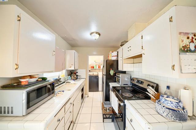 3382 Mount Wilson Dr, San Jose CA: https://media.crmls.org/mediaz/9a8f1d8f-500c-45c4-a5be-fc41bf3481cd.jpg