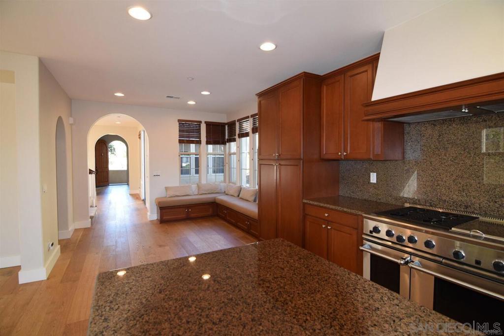 MLS #250039563SD image #7