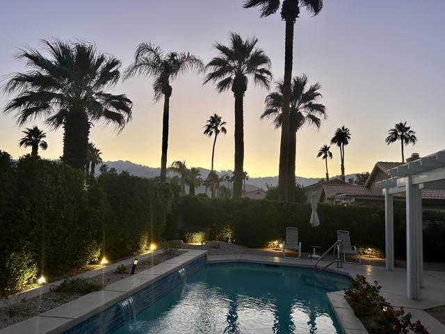 05 POOL VIEW HOME