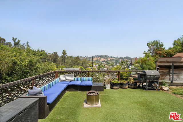 5810 Burwood Avenue, Los Angeles CA: https://media.crmls.org/mediaz/9a902006-c704-4bc8-8c60-d701fc6d28c2.jpg