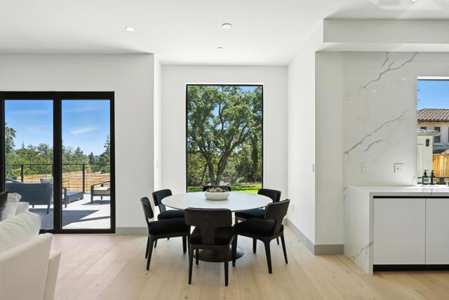 1127 Hillslope Place, Los Altos CA: https://media.crmls.org/mediaz/9a9083a2-7c65-4940-bde7-6df20bdfb3d2.jpg