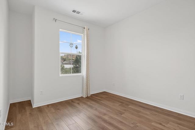 127 Klamath Street, Ventura CA: https://media.crmls.org/mediaz/9a909b01-b890-4f69-b833-555867877c4c.jpg