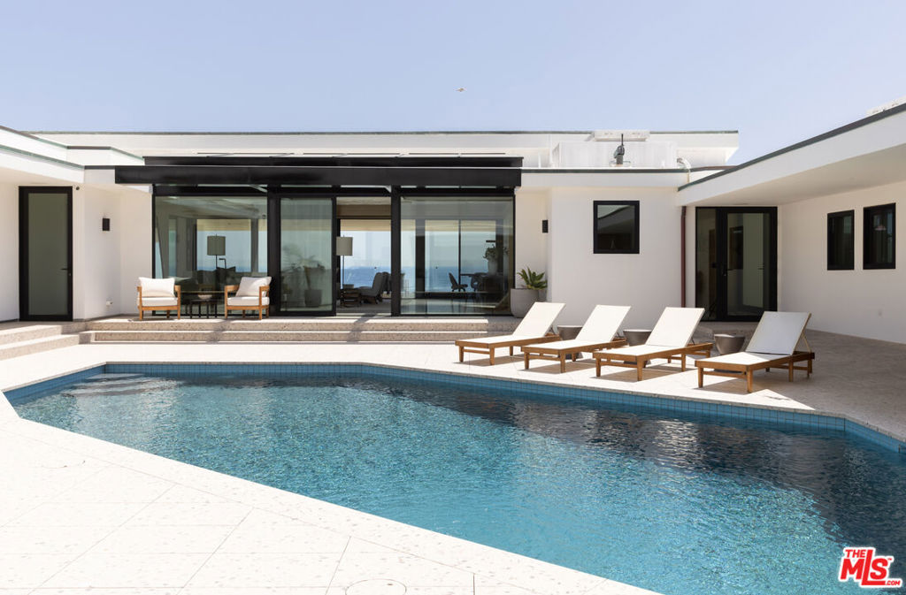 31388 Broad Beach Road — Mid Century Modern