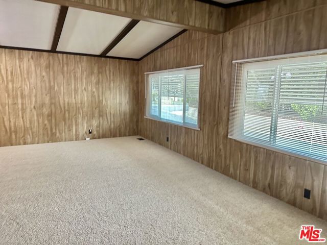 2601 E Victoria Street, Rancho Dominguez CA: https://media.crmls.org/mediaz/9a91379f-05a5-4f9b-8e86-84d2436a7e11.jpg