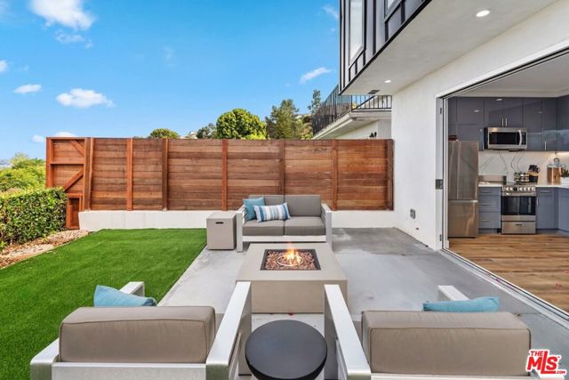 5830 Desert View Drive, La Jolla CA: https://media.crmls.org/mediaz/9a934389-f15d-4a86-ae22-b14dd26fe93c.jpg