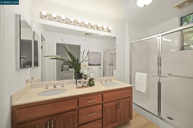 5920 Horsemans Canyon, Walnut Creek CA: https://media.crmls.org/mediaz/9a939d9d-463d-4804-b860-eb516f6c7d7f.jpg