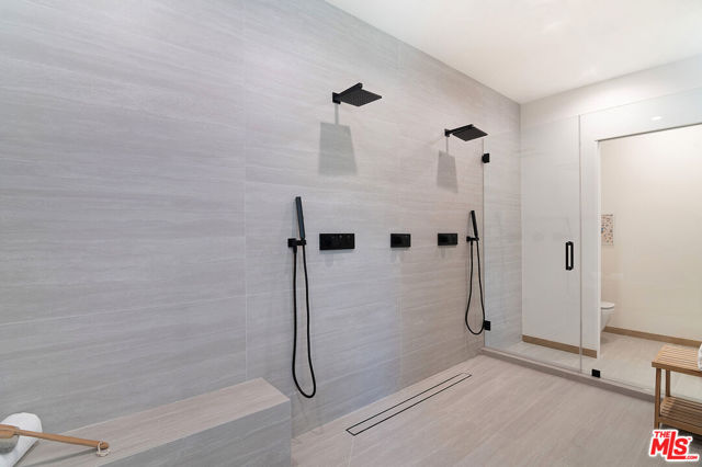 22616 Hatteras Street, Woodland Hills CA: https://media.crmls.org/mediaz/9a93f075-4787-4b86-b79a-22827032b157.jpg