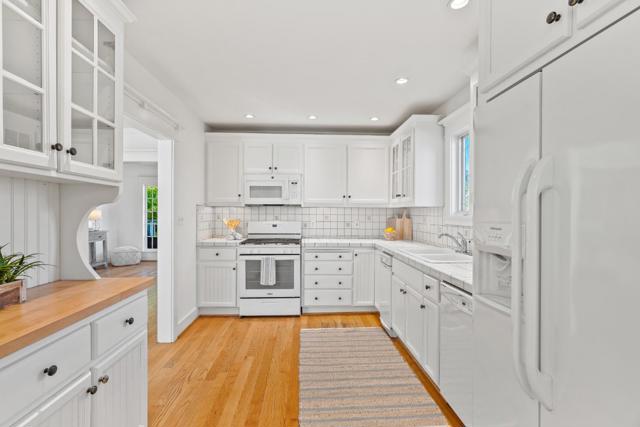 1719 Bay Street, Santa Cruz CA: https://media.crmls.org/mediaz/9a93f224-5fde-4f44-a052-4fa19b3d5ce0.jpg