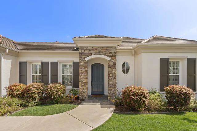 Detail Gallery Image 4 of 52 For 7062 Crystalline Dr, Carlsbad,  CA 92011 - 4 Beds | 2/1 Baths