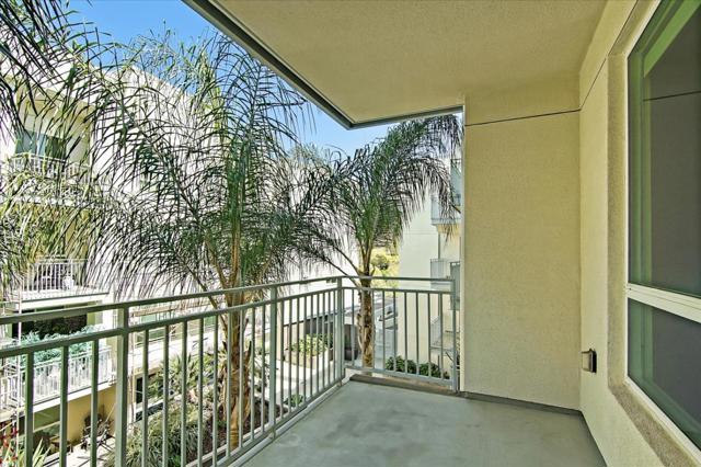 12655 Bluff Creek Drive,  CA: https://media.crmls.org/mediaz/9a94c506-15fa-43fe-ab51-3aa4c0a3fc5b.jpg