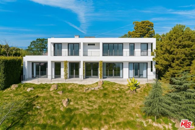 Drew Fenton | 1111 Bel Air Place Los Angeles CA | MLS: 7030148