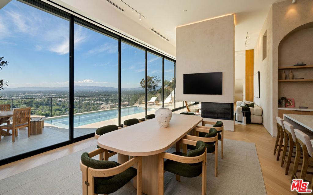 3699 Alta Mesa Drive