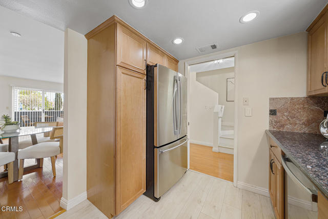 Detail Gallery Image 18 of 44 For 408 S Santa Anita #10,  Arcadia,  CA 91006 - 2 Beds | 2/1 Baths