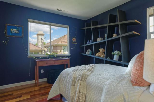 1687 Via Cortina, San Jose CA: https://media.crmls.org/mediaz/9a971960-cbd8-4ac8-b72a-2c6bcd4ee93e.jpg