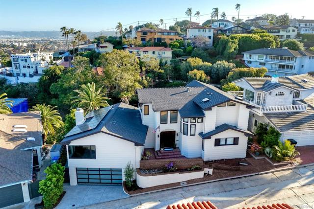 3115 Edith Ln, San Diego CA: https://media.crmls.org/mediaz/9a97293f-9fcd-45e8-8ca6-4d583d781828.jpg