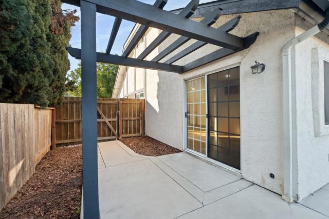 Detail Gallery Image 18 of 39 For 1347 Dorsey Way, Vista,  CA 92083 - 3 Beds | 2 Baths