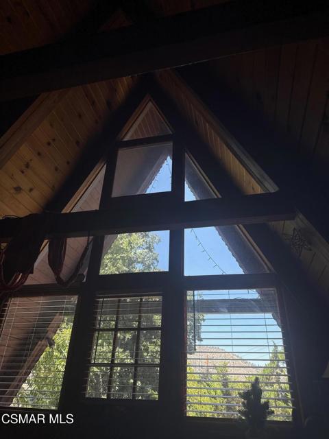 219 Pine Canyon Drive, Frazier Park CA: https://media.crmls.org/mediaz/9a981411-8836-4b90-9bf2-438a9e039713.jpg