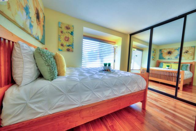 6291 Calle Fuego, Pleasanton CA: https://media.crmls.org/mediaz/9a986dca-f1e1-45b1-91bb-8d0818c42611.jpg